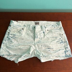 Citizens of Humanity short